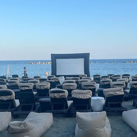 Seaview, 1 Bedroom Apt With A Pool Limisso Esterno foto